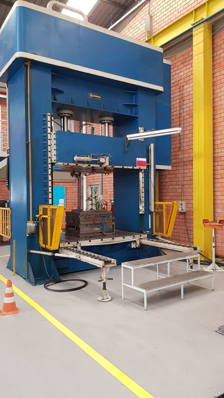 Prensa Germaq 90T | 2008 | Usada